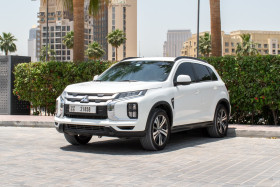 How to Rent a Car in Sharjah Without a Credit Card?