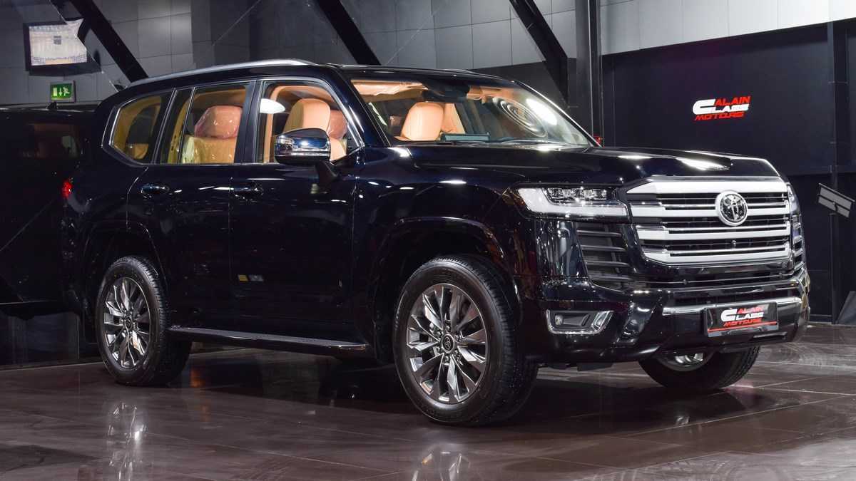 TOYOTA LANDCRUISER Rental-pic_1