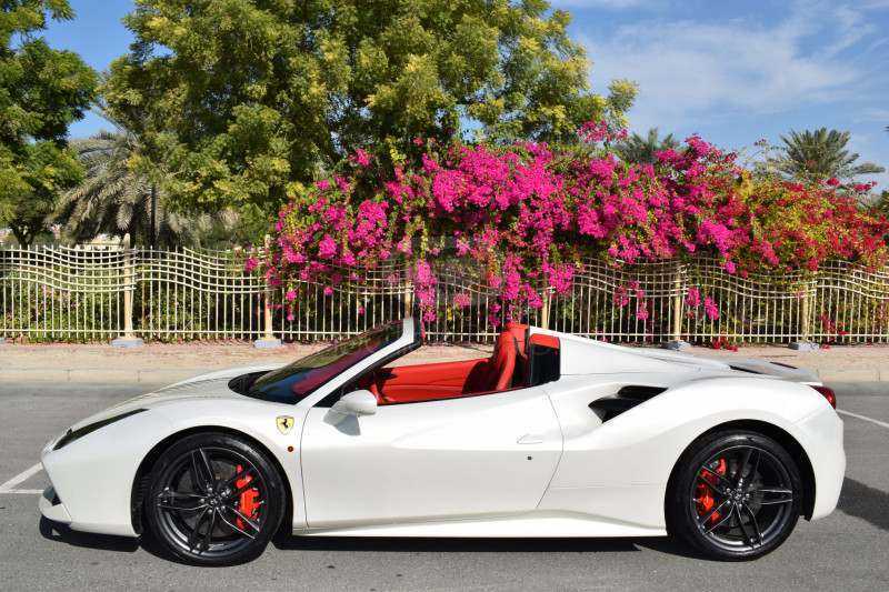 RENT FERRARI 488 SPIDER 2017 IN DUBAI-pic_3