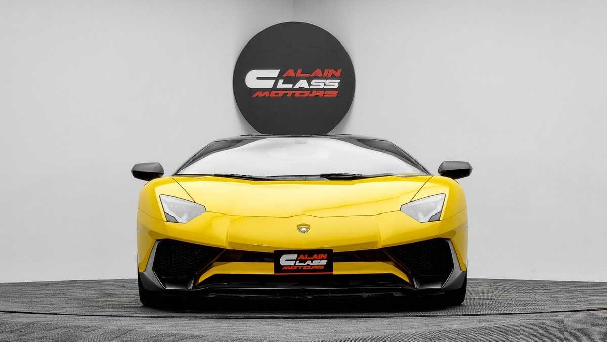 Rent a Lamborghini Aventador SVJ 2019-pic_1