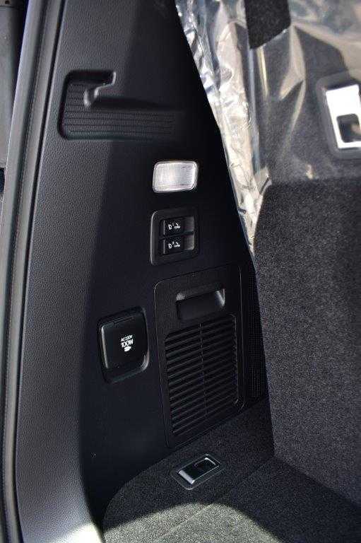 TOYOTA LAND CRUISER-pic_5