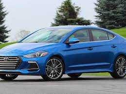 RENT HYUNDAI ELANTRA 2016 IN DUBAI-pic_1