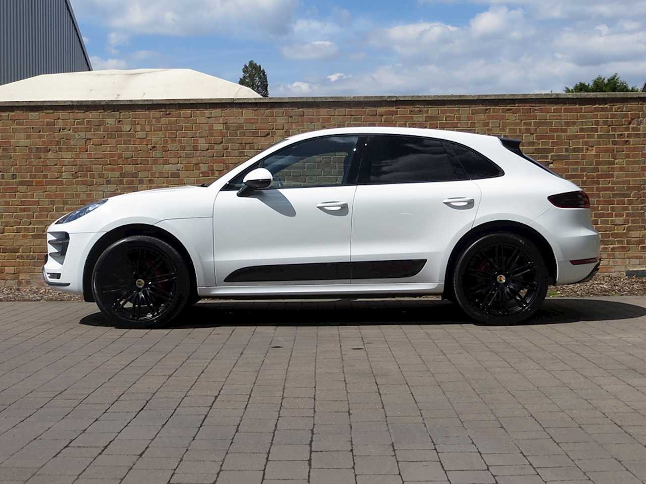 RENT PORSCHE MACAN 2019-pic_5