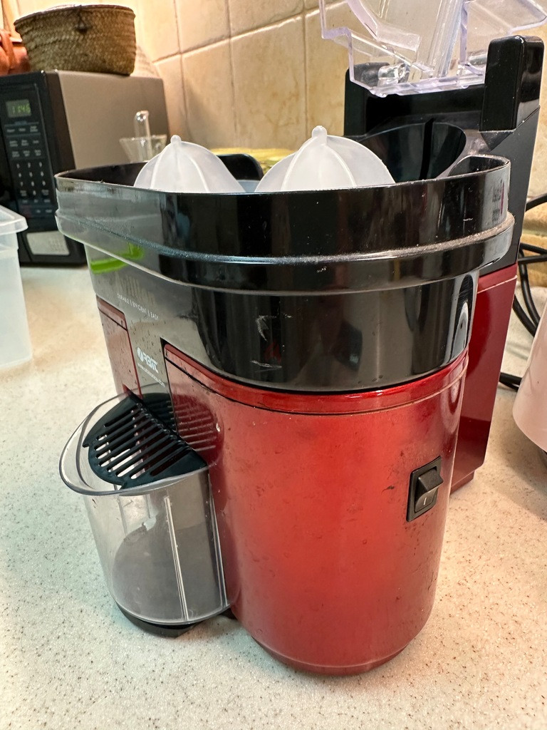 Orbit Juicer – Effortless Fresh Juice Every Time-image